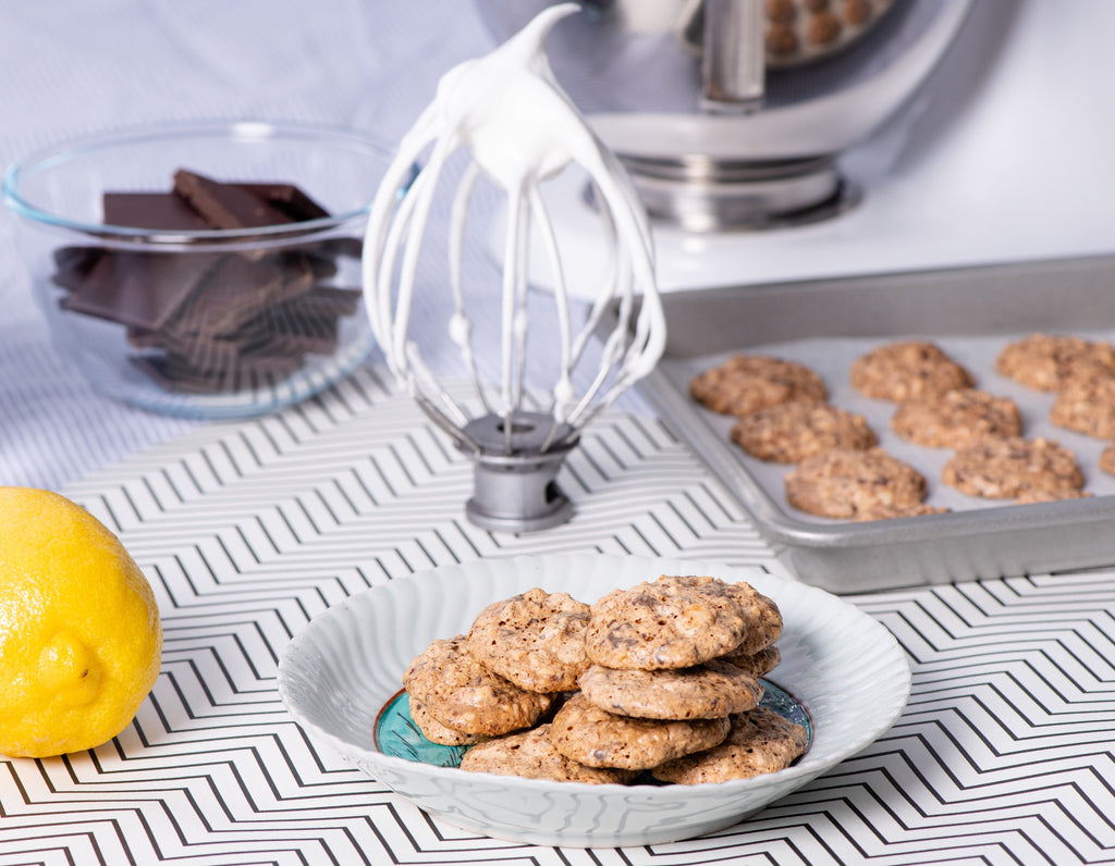 Very Good Chocolate & Almond Meringues Tin