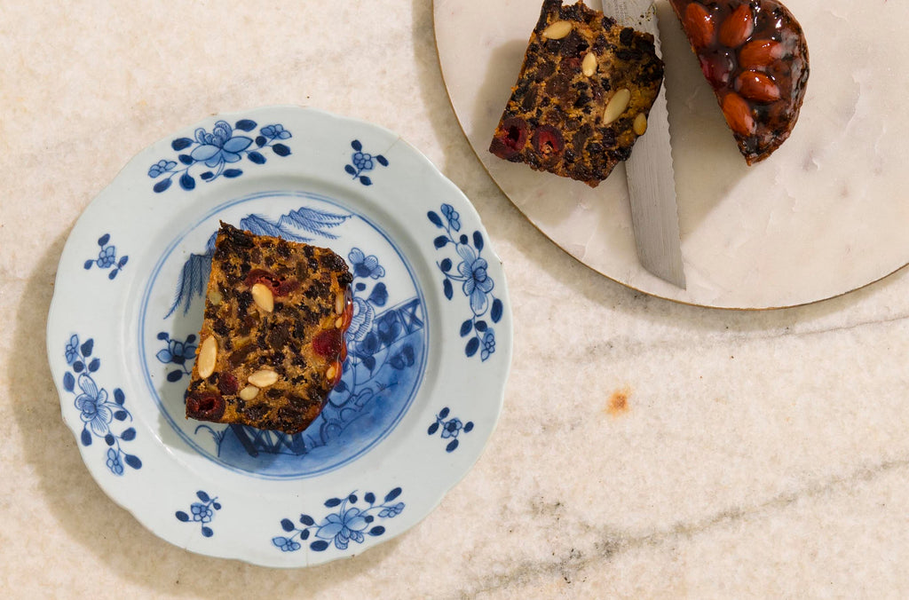 500g Round Christmas Cake - in tin